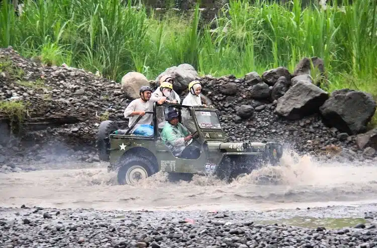 jeep lava tour jogja kali urang jeep lava tour jogja kali urang