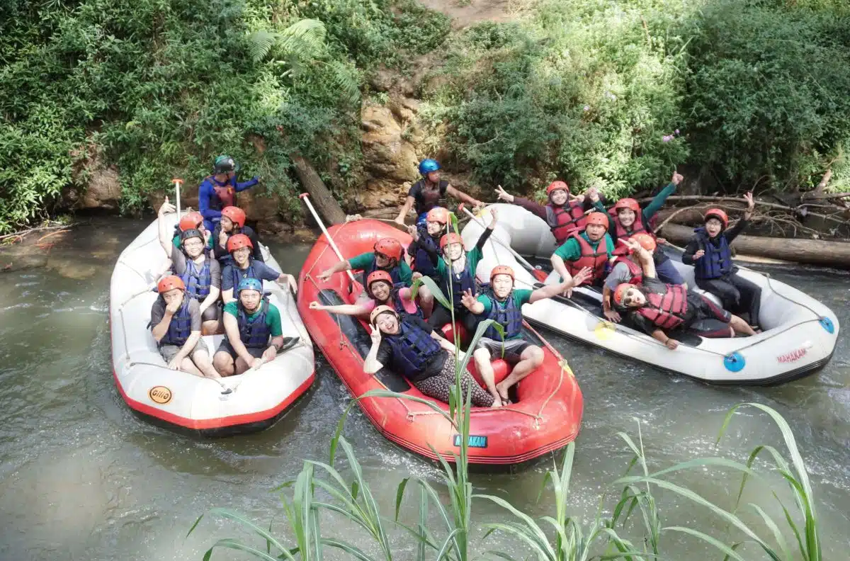 paket rafting pangalengan=lengkap paket rafting pangalengan=lengkap